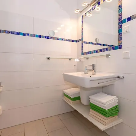 Apartment Strandvilla Luv Lee Miramar *